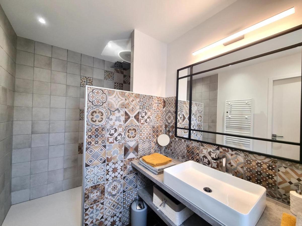 La Cle Des Chaumes Bed & Breakfast Boisset-lès-Montrond Екстериор снимка